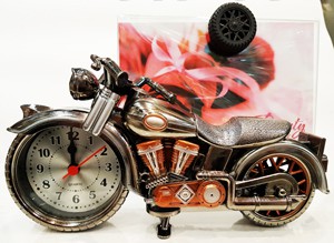 Фоторамка DZ903B мотоцикл с часами 84шт/ящ 37v14-8