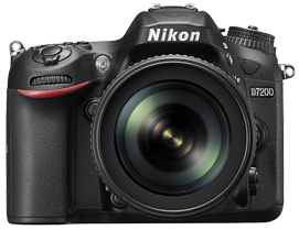 Цифровая зеркальная фотокамера Nikon D7200 Kit 18-105VR (6225168)